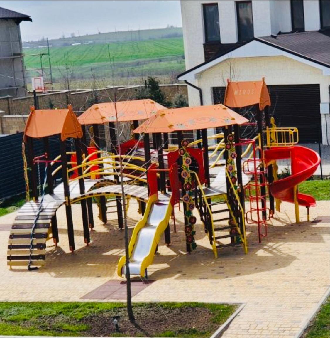 Sмарт Студія З Терасою !! Іванова 35 Yuzhne Exterior photo